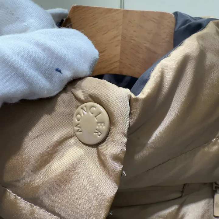 キャメルベージュ Castelnou ダウン