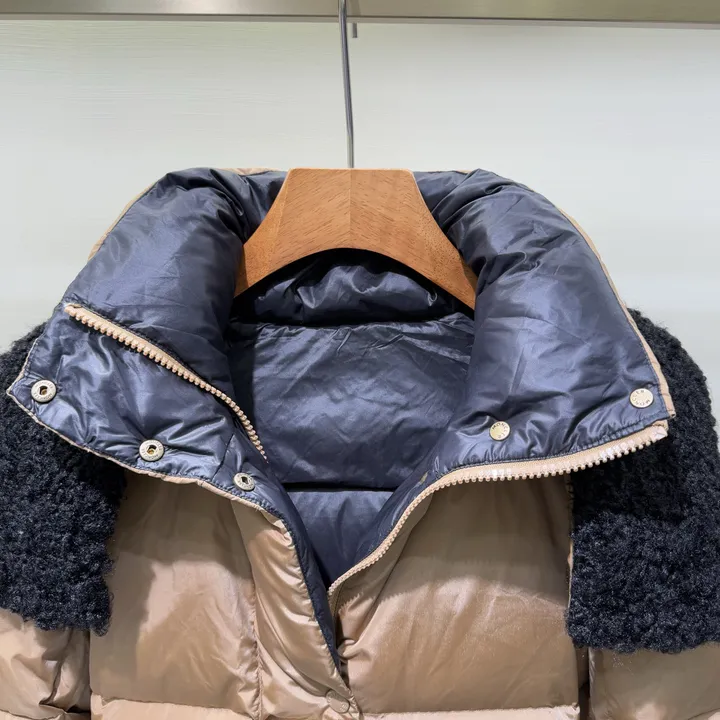 モンクレール Castelnou ショートダウンジャケット