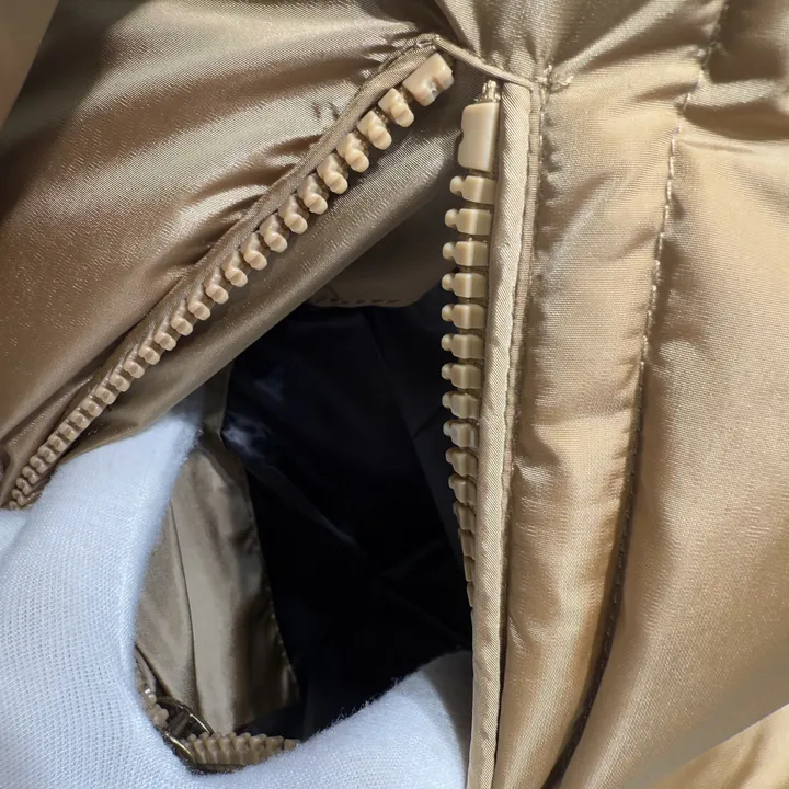 モンクレール ダウンコート ファー付き