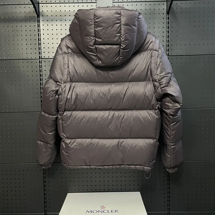 moncler Cyclone ショートダウンジャケット