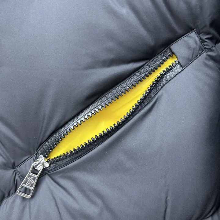 モンクレール 店舗​