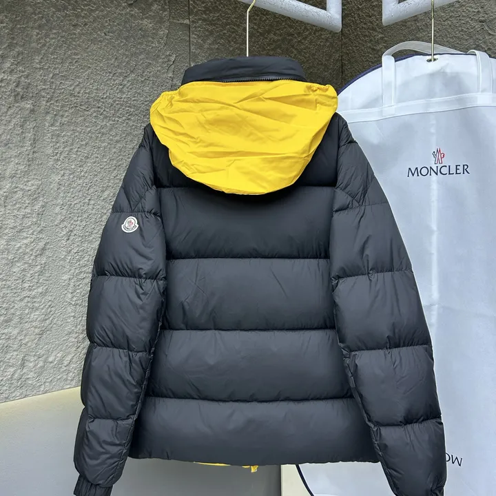 モンクレール KATMAI ダウンジャケット