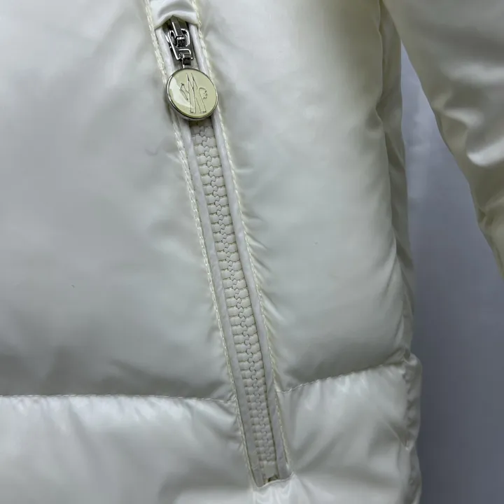 モンクレール ダウン おしゃれ