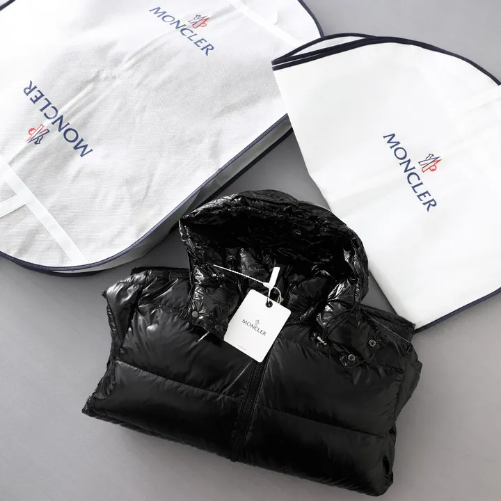 モンクレール ダウン ジャケット メンズ