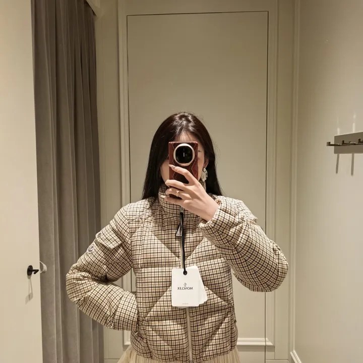 モンクレール ダウンジャケット レディース