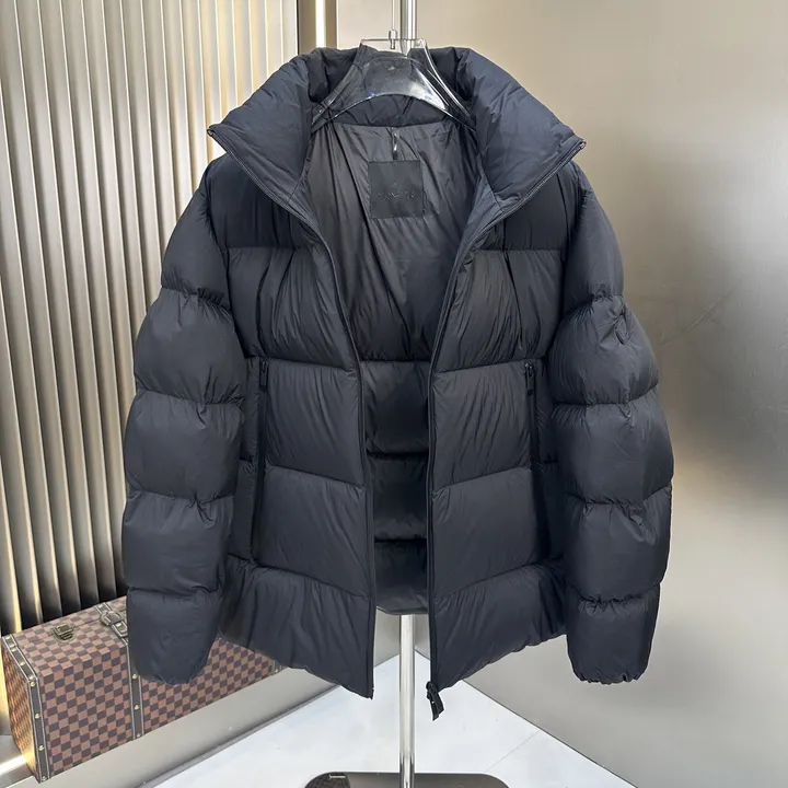 MONCLER ショートダウンジャケット