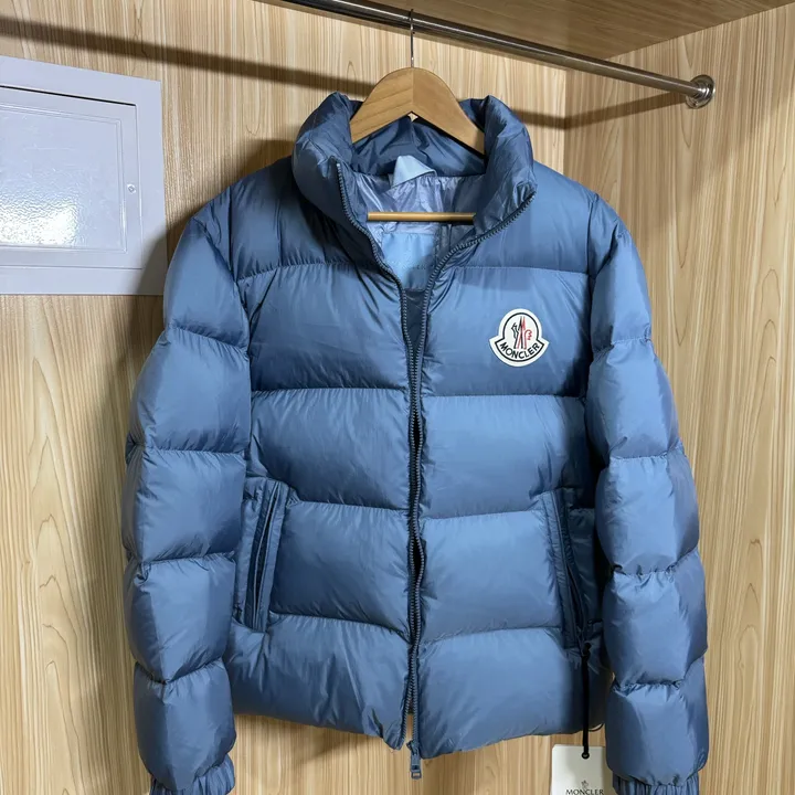 モンクレール ダウンジャケット 激安
