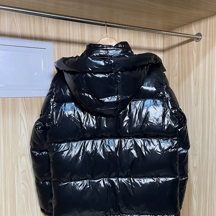 モンクレール モンベリアル ダウンジャケット