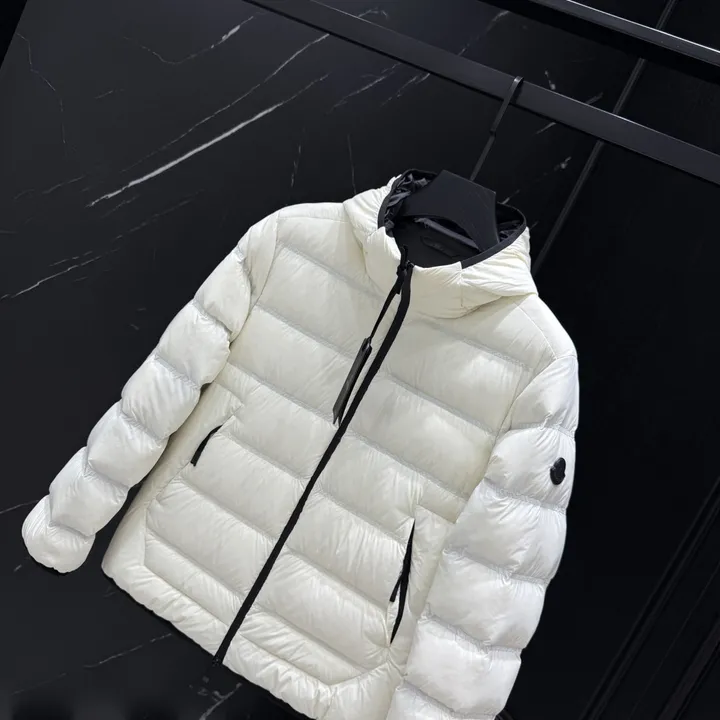 モンクレール ショートジャケット