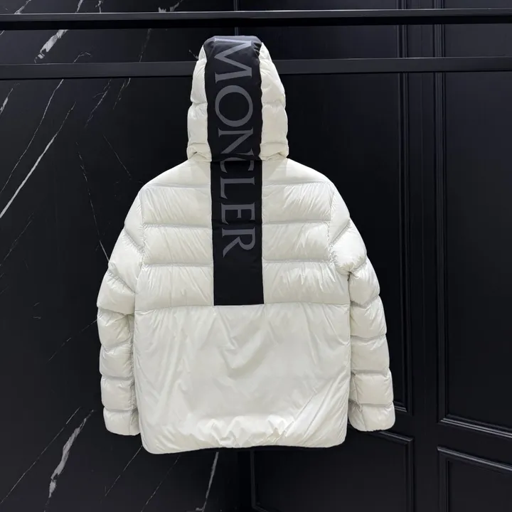 モンクレール ショートジャケット