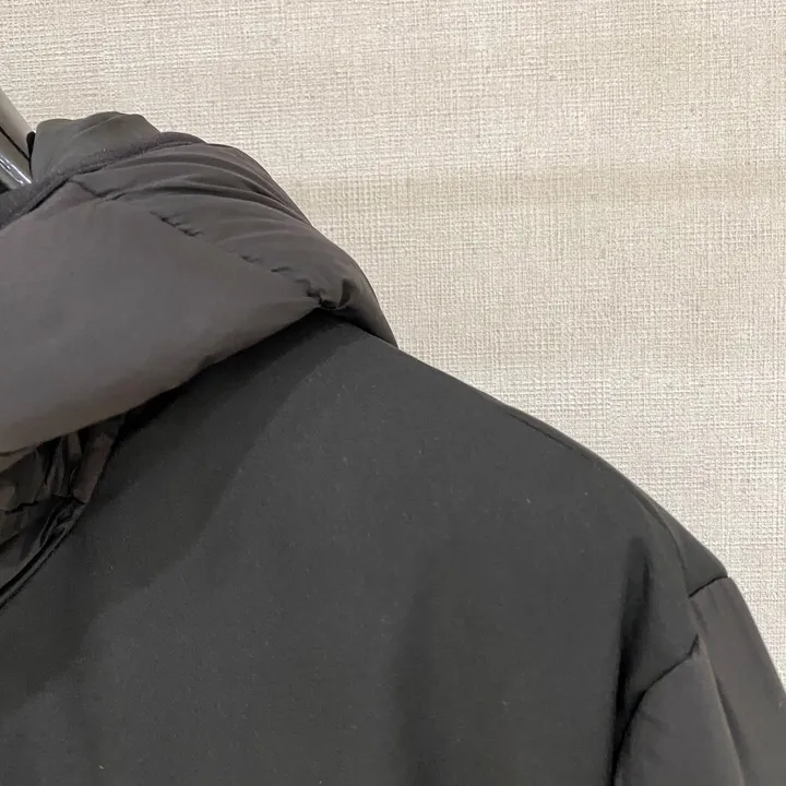 モンクレール アウター 防寒