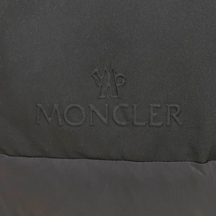 MONCLER ブルゾン ダウン