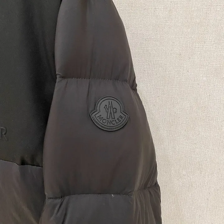 MONCLER ブルゾン ダウン
