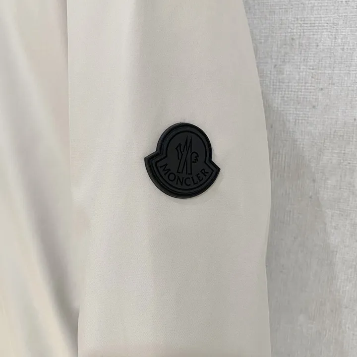 モンクレール ダウンジャケットメンズ