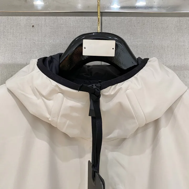 モンクレール ダウンジャケット