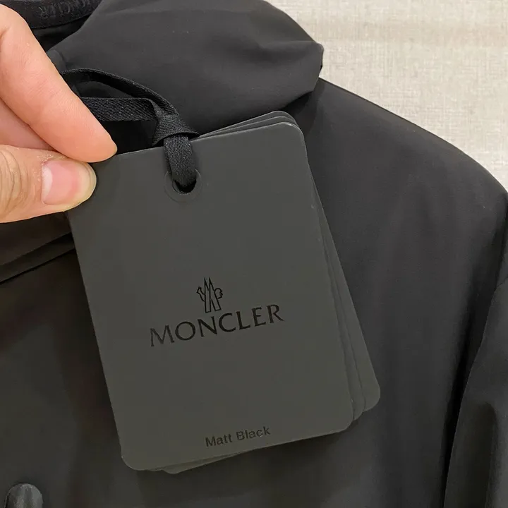 MONCLER メンズ ショートダウン