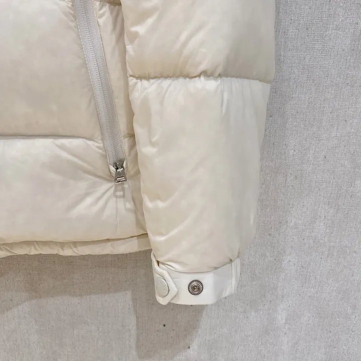モンクレール ダウンジャケット ホワイト 白