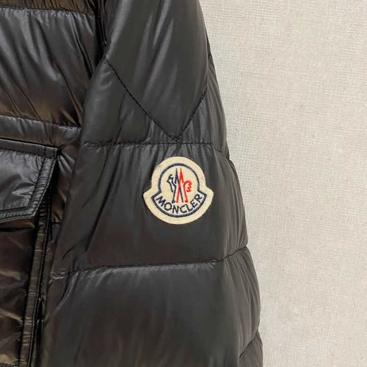 モンクレール ダウンジャケット激安