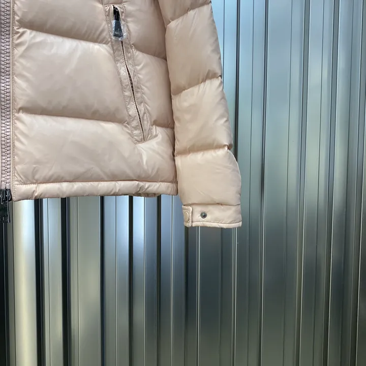 moncler フルジップ ダウンコート