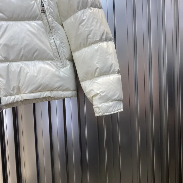 モンクレール MAYA ショート ダウン