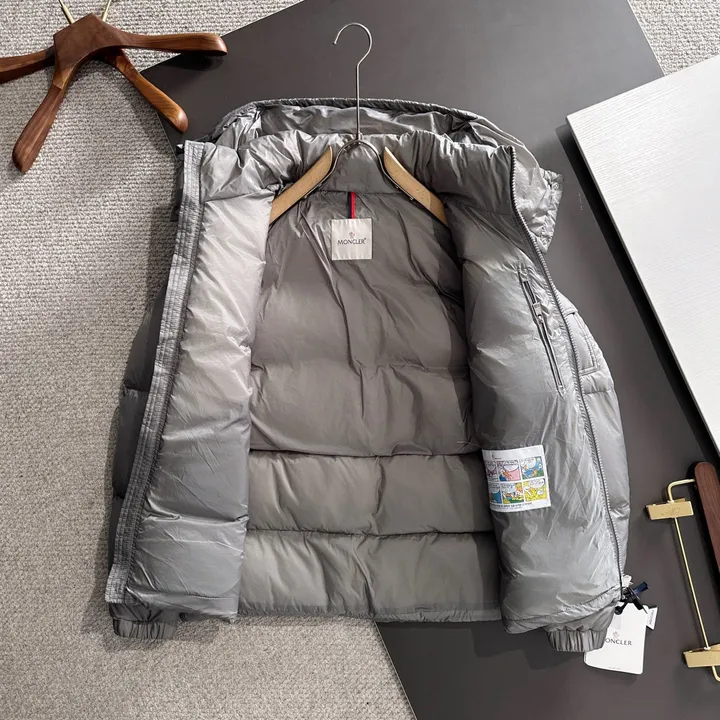 モンクレール ダウンジャケット メンズ