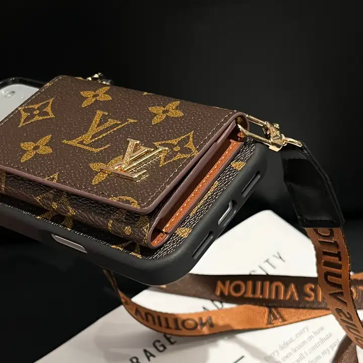 vuitton iphone17ケースストラップ付き