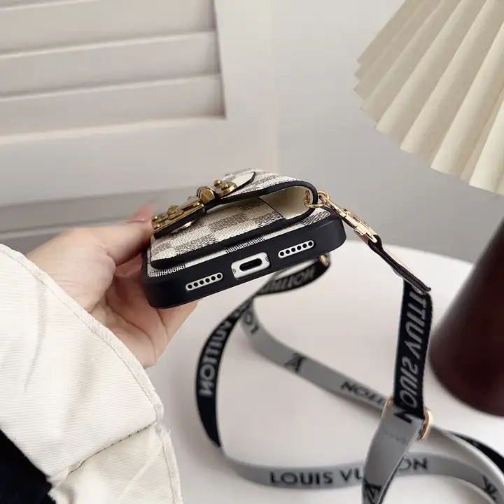 ルイヴィトン iphone17 proケース ロックボタン