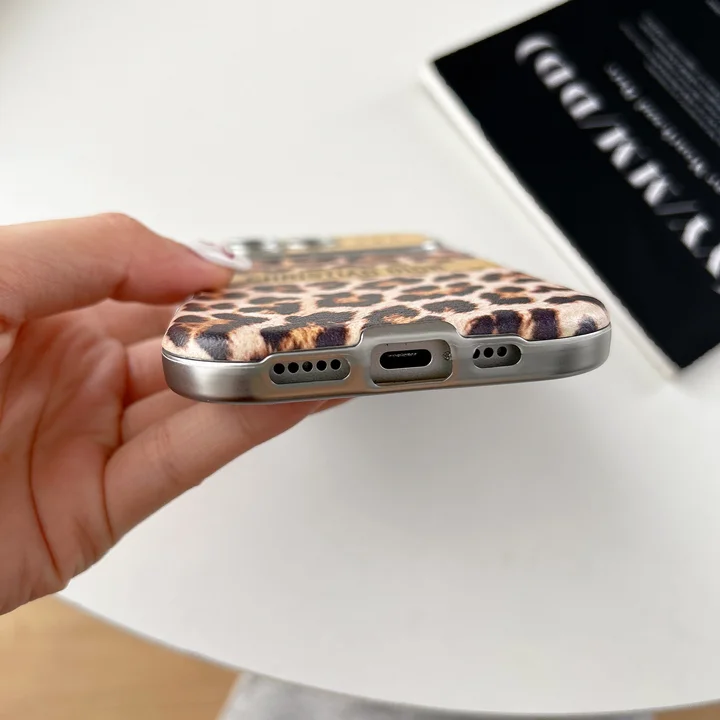 Dior iphone17 pro maxケース レザー