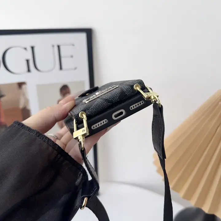 コーチ iphone17ケース ショルダー ストラップ付き