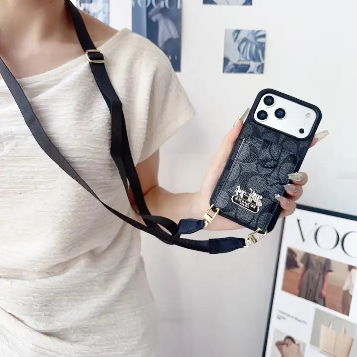 Coach iphone17 proケース 背面 収納