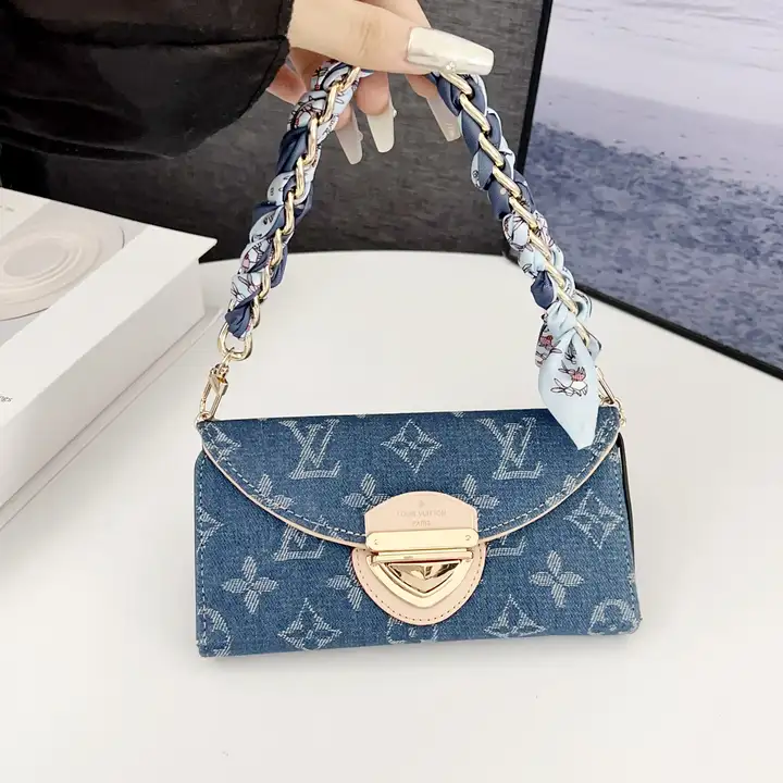 Louis Vuitton iphone17 proケース 手帳型 レディース