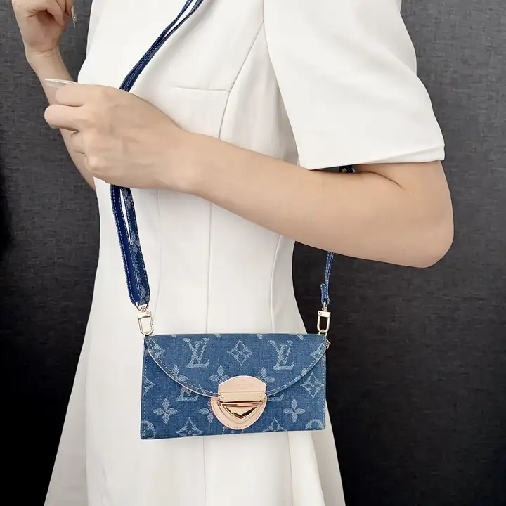 ヴィトン iphone17pro手帳型ケース 超人気