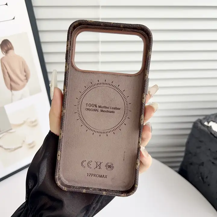 ルイビトン iphone17 proカードケース