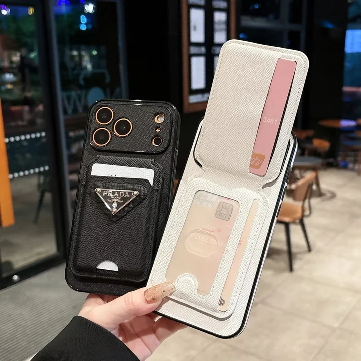 prada iphone17 pro maxカードケース