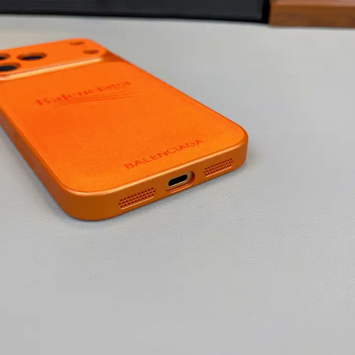 balenciaga iphone17 proケース 一体型