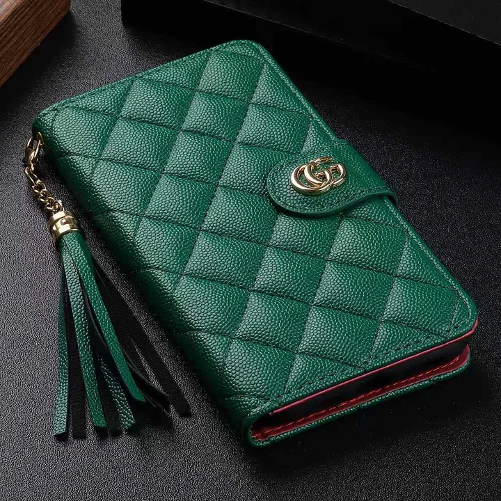 gucci iphone17手帳ケース タッセル付き