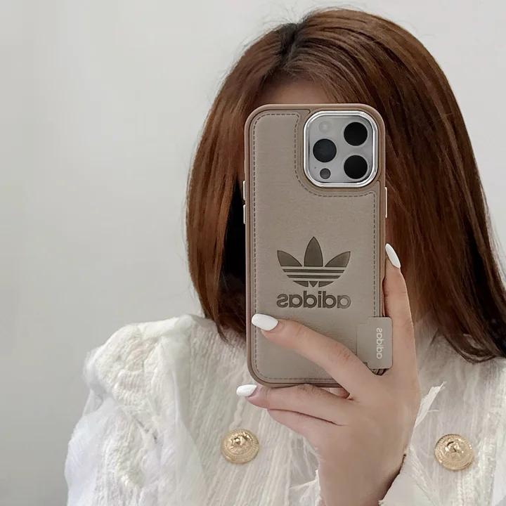 Adidas iphone17ケース エンボスレザー