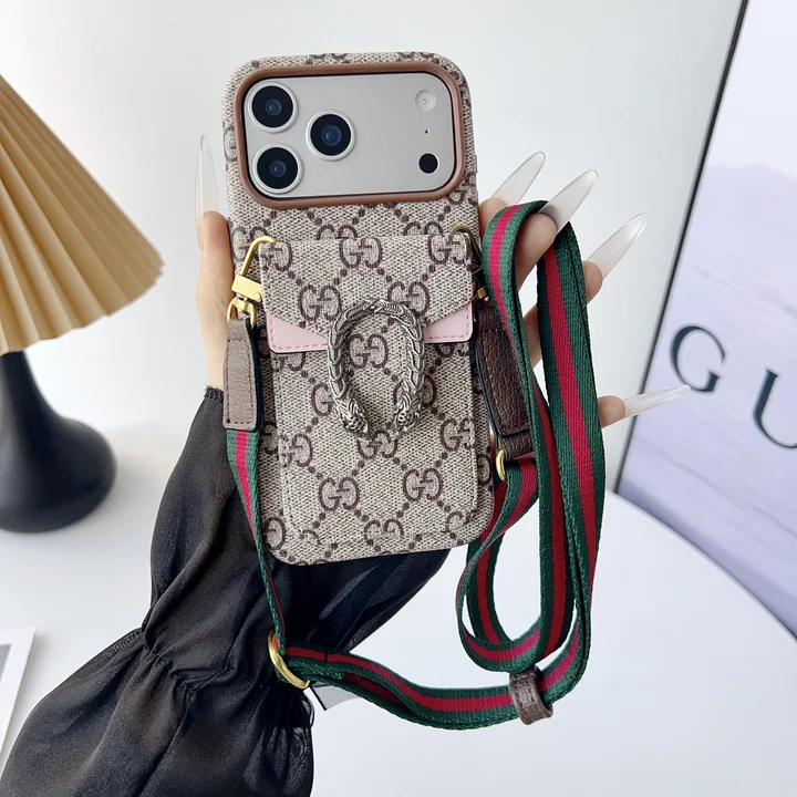 Gucci iphone17 ショルダーケース 縦掛け
