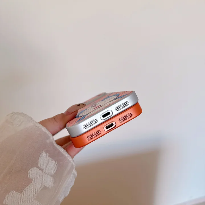 Gucci iphone17 pro maxケース アニメ風