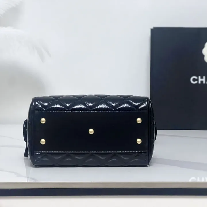 シャネル ミニ チェーンショルダーバッグ