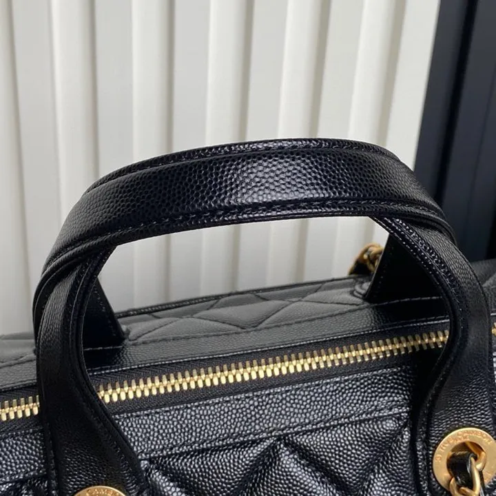 シャネルレディースバッグ