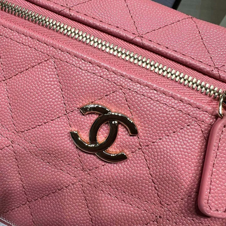 CHANEL チェーンショルダーバッグ ピンク