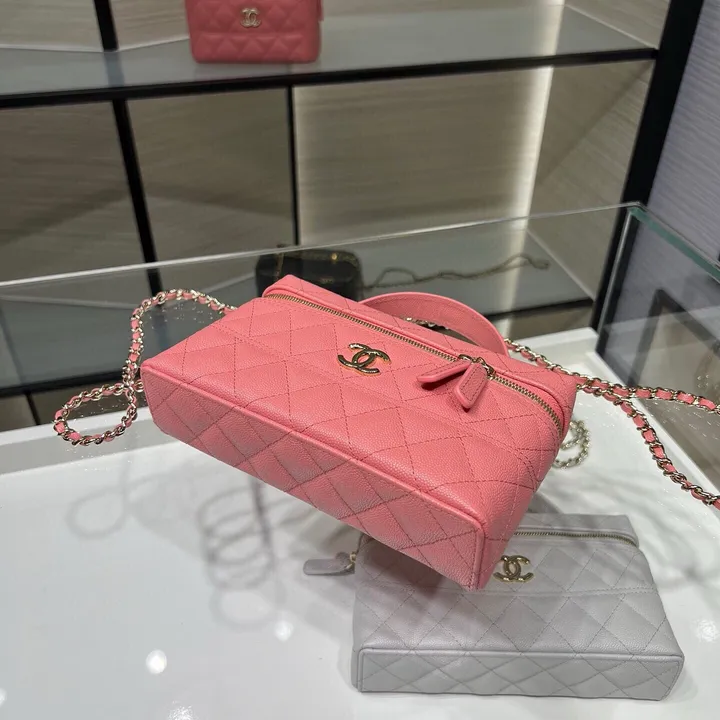 シャネル マトラッセ バニティバッグ