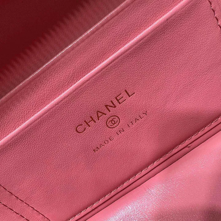 シャネル ロングバニティバッグ