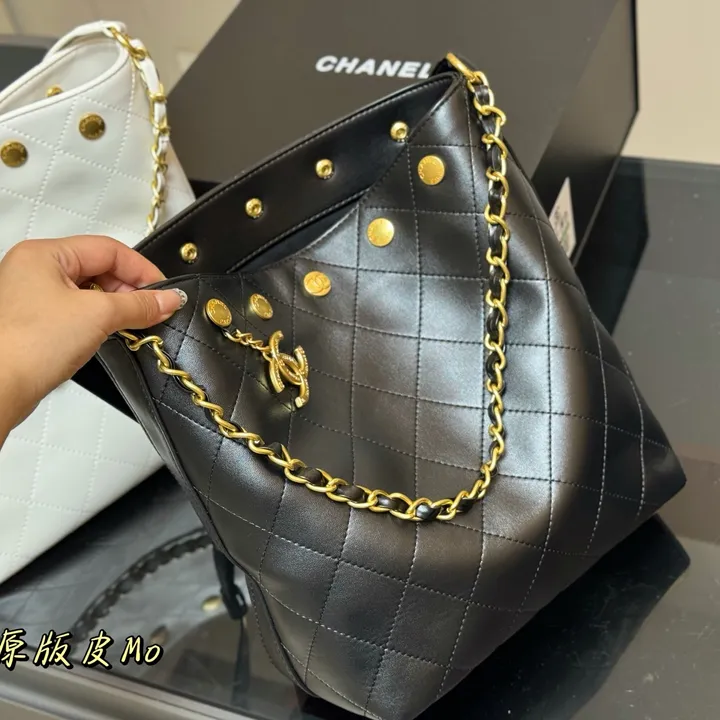 シャネル 大容量 ラージ バケット バッグ