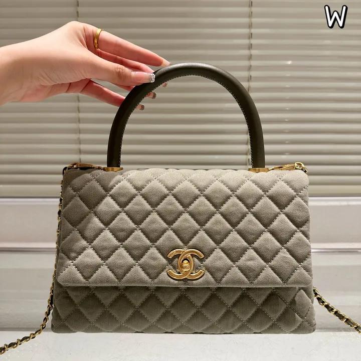 シャネル フラップバッグ