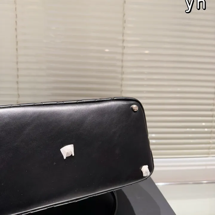 シャネル  カンボンライントート