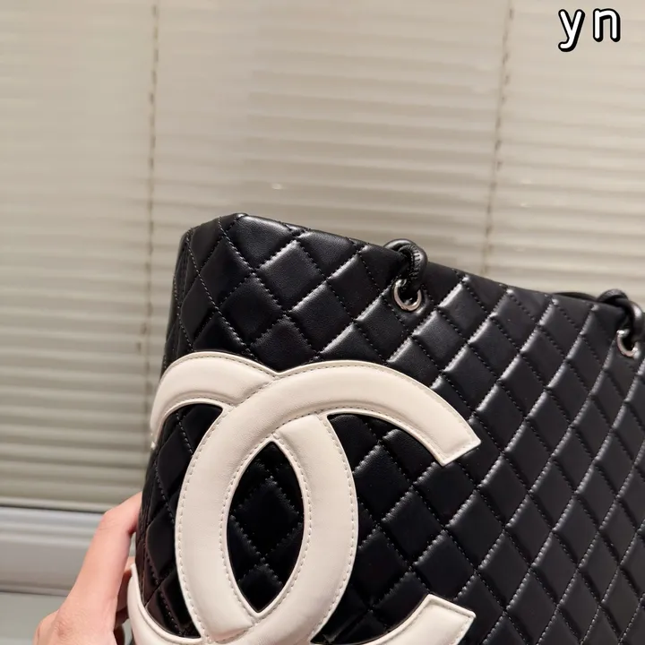 シャネル カンボンライン トートバッグ