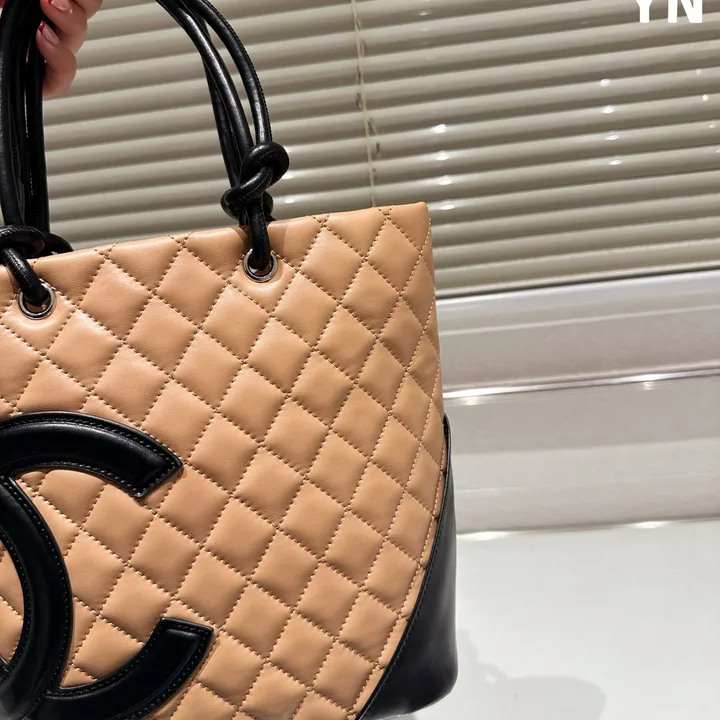 Chanel カンボンライン スモール