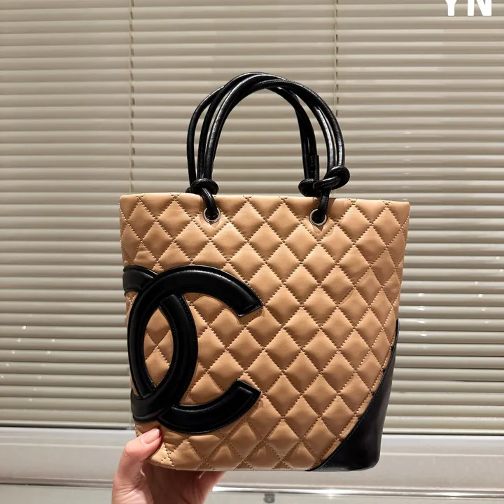 Chanel スモール トートバッグ